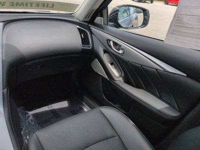 2023 INFINITI Q50 LUXE