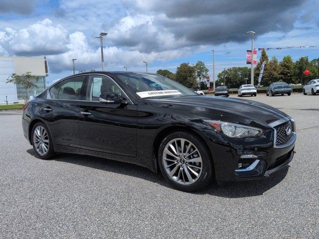 2023 INFINITI Q50 LUXE