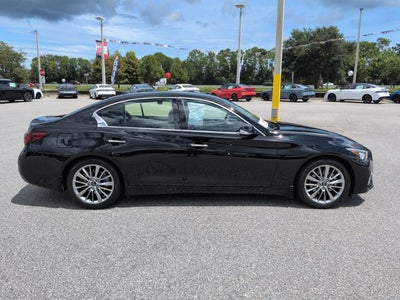 2023 INFINITI Q50 LUXE