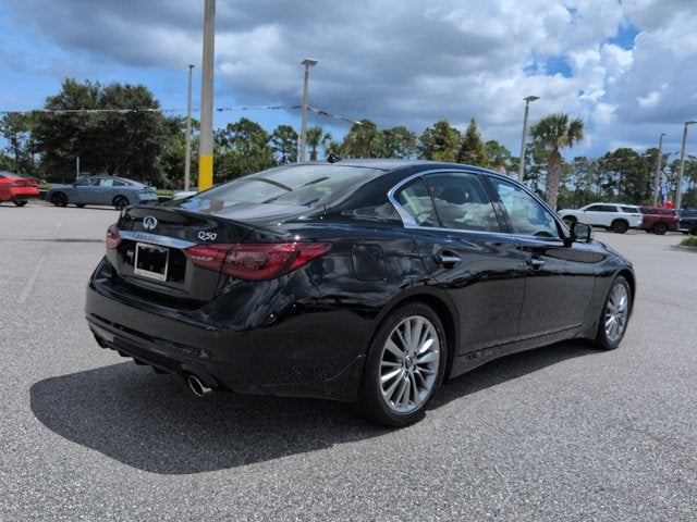 2023 INFINITI Q50 LUXE