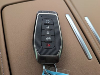 2026 INFINITI QX80 LUXE