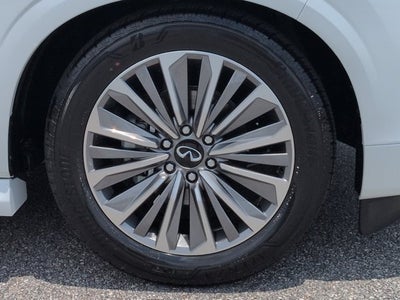 2026 INFINITI QX80 LUXE