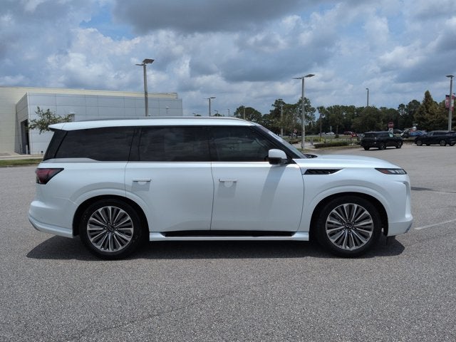 2026 INFINITI QX80 LUXE