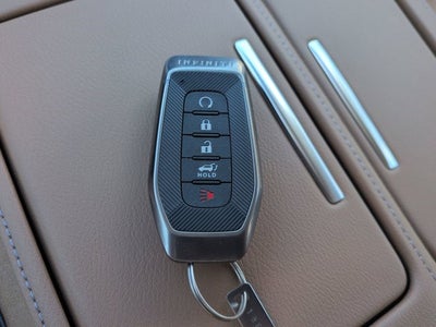 2026 INFINITI QX80 LUXE