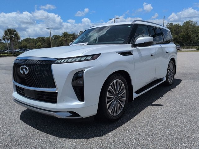 2026 INFINITI QX80 LUXE