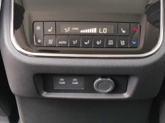 2026 INFINITI QX80 LUXE