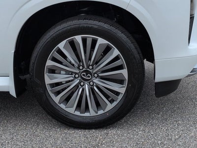 2026 INFINITI QX80 LUXE