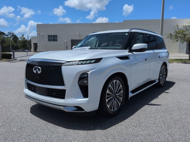 2026 INFINITI QX80 LUXE