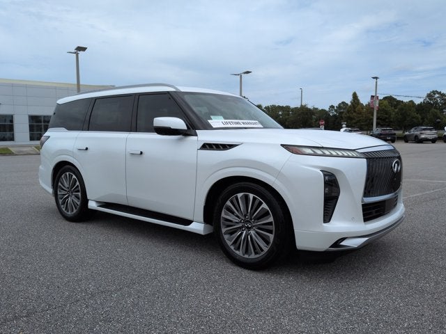 2026 INFINITI QX80 LUXE