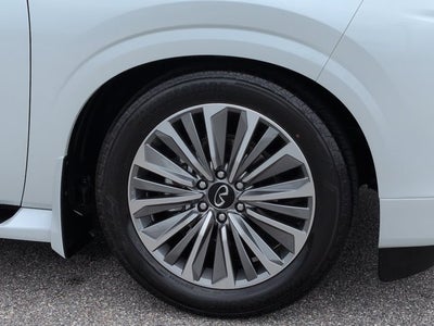 2026 INFINITI QX80 LUXE