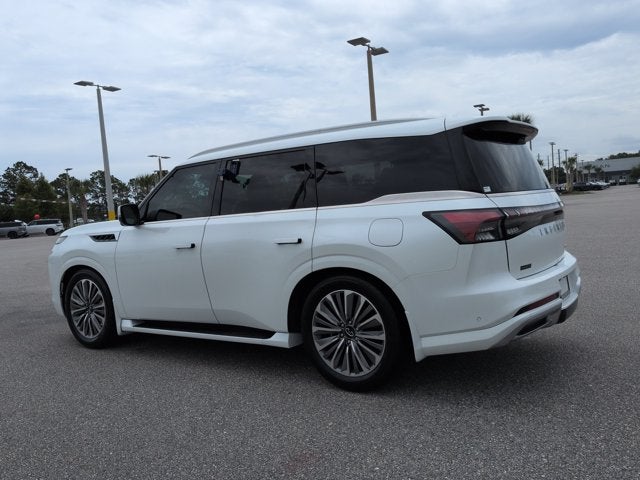2026 INFINITI QX80 LUXE
