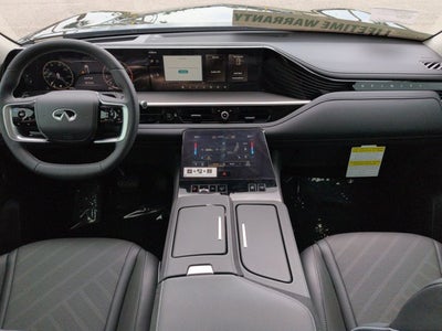 2026 INFINITI QX80 LUXE