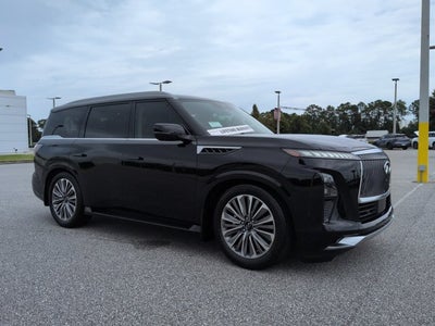 2026 INFINITI QX80 LUXE