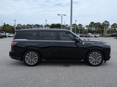 2026 INFINITI QX80 LUXE
