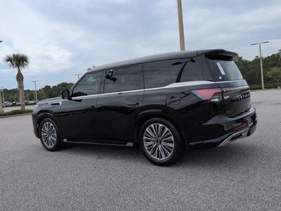 2026 INFINITI QX80 LUXE