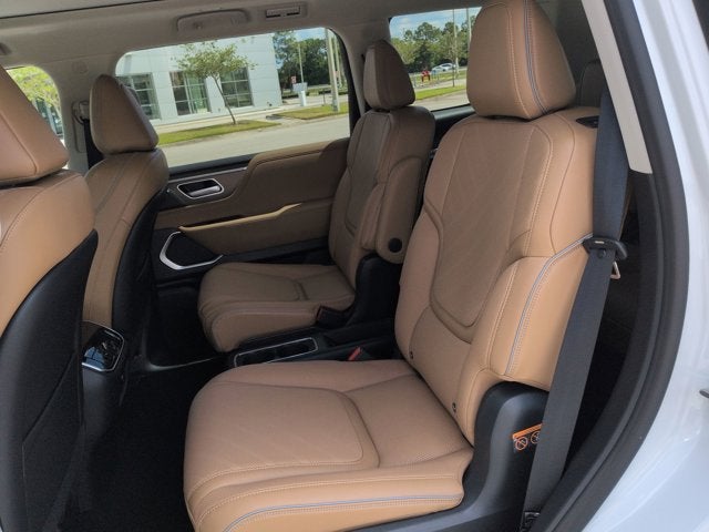 2026 INFINITI QX80 LUXE