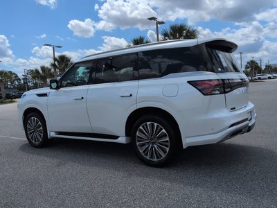 2026 INFINITI QX80 LUXE