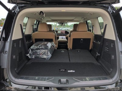 2026 INFINITI QX80 LUXE