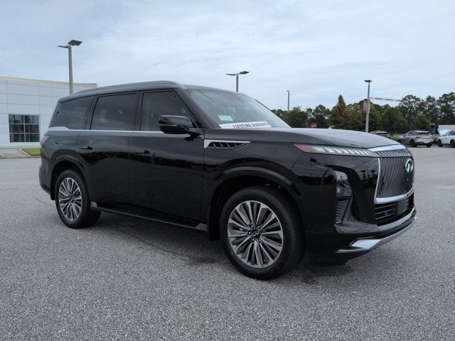 2026 INFINITI QX80 LUXE