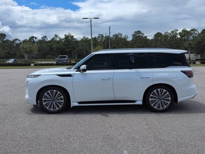 2026 INFINITI QX80 LUXE