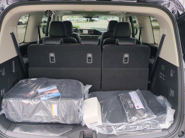 2026 INFINITI QX80 LUXE