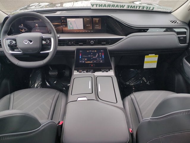 2026 INFINITI QX80 LUXE