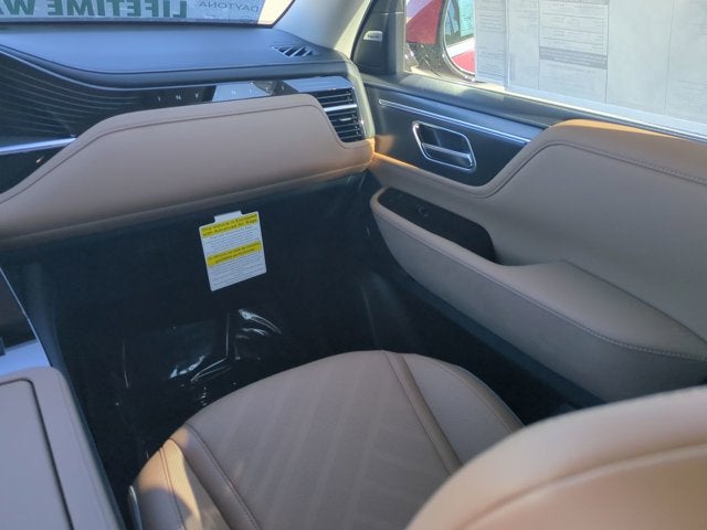 2026 INFINITI QX80 LUXE