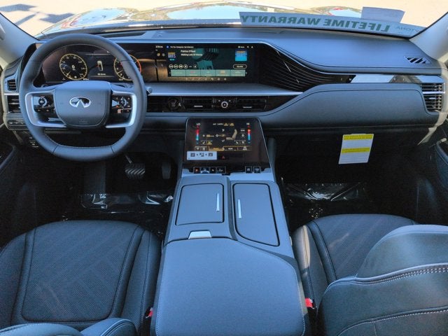 2026 INFINITI QX80 LUXE