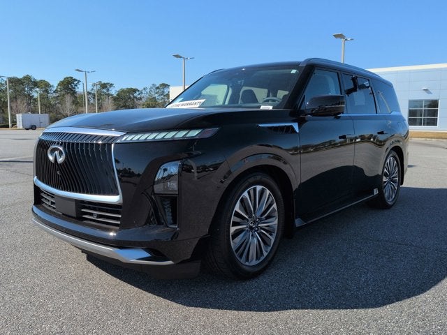 2026 INFINITI QX80 LUXE