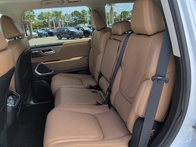 2027 INFINITI QX80 LUXE