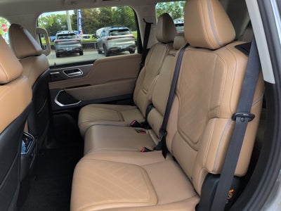 2027 INFINITI QX80 LUXE
