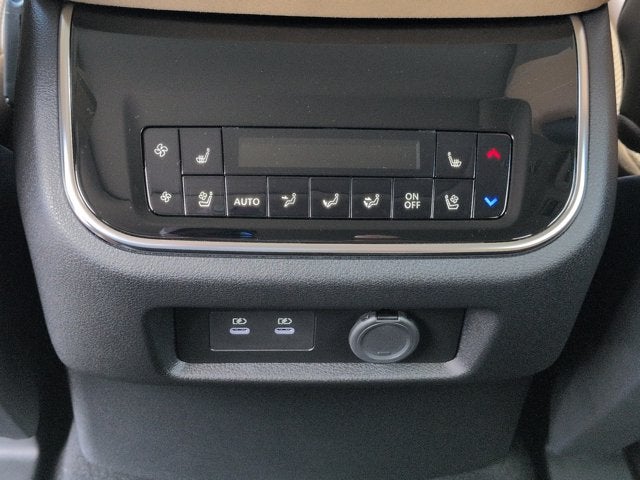 2027 INFINITI QX80 LUXE