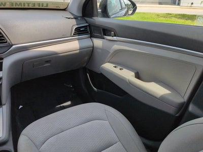 2019 Hyundai Elantra SE