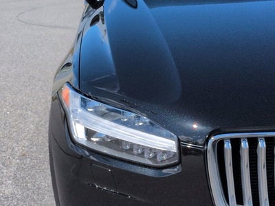 2022 Volvo XC90 T6 Inscription