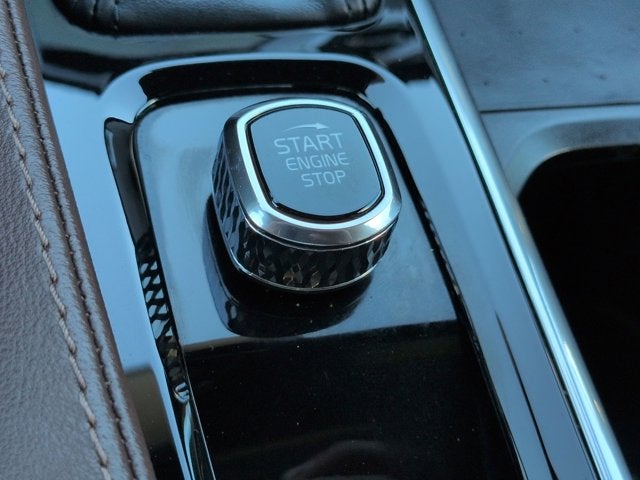 2022 Volvo XC90 T6 Inscription