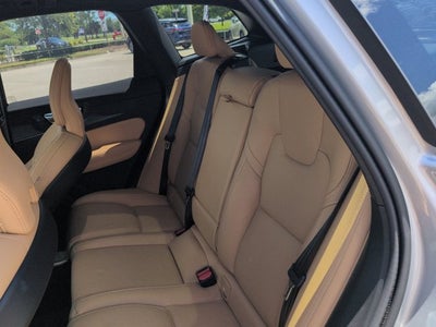 2025 Volvo XC60 B5 Ultra