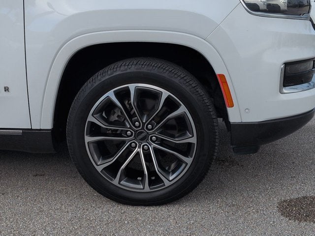 2022 Jeep Grand Wagoneer Series III