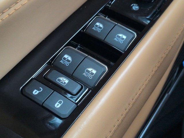 2022 Jeep Grand Wagoneer Series III