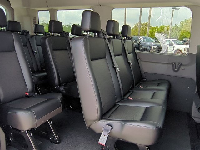 2026 Ford Transit Passenger Wagon XL