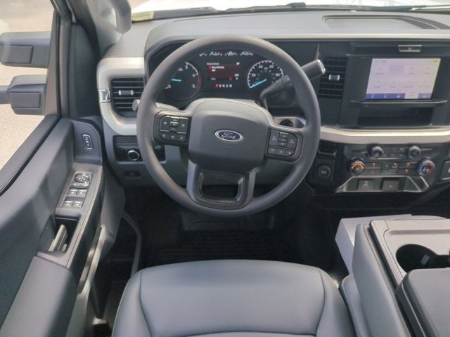 2025 Ford Super Duty F-450 DRW XL