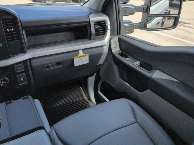 2026 Ford Super Duty F-550 DRW XL