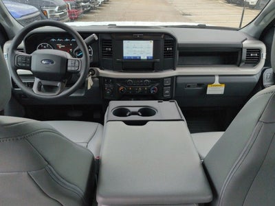 2027 Ford Super Duty F-550 DRW XL