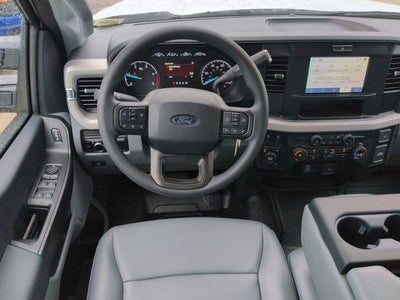 2027 Ford Super Duty F-550 DRW XL