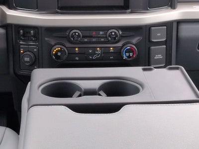2027 Ford Super Duty F-550 DRW XL