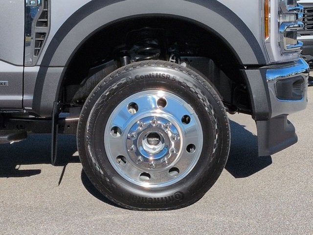 2026 Ford Super Duty F-550 DRW LARIAT