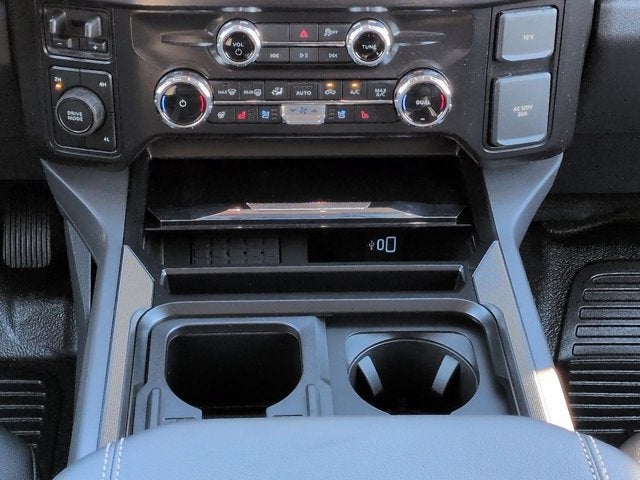 2026 Ford Super Duty F-550 DRW LARIAT