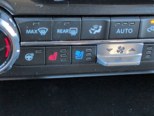 2026 Ford Super Duty F-550 DRW LARIAT