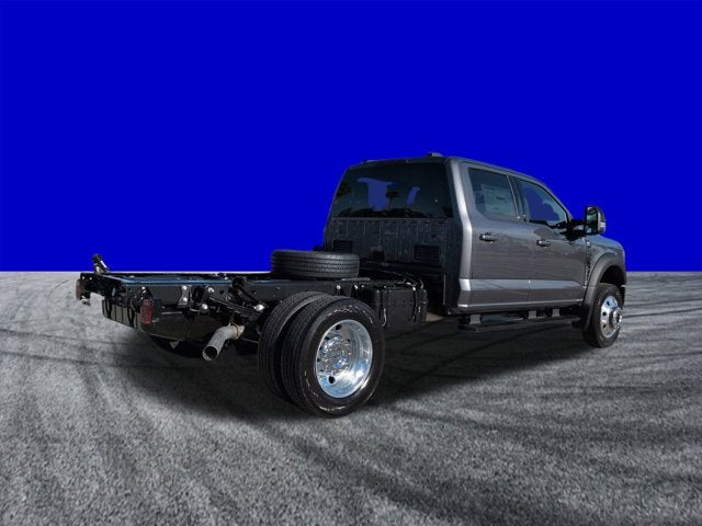 2026 Ford Super Duty F-550 DRW LARIAT