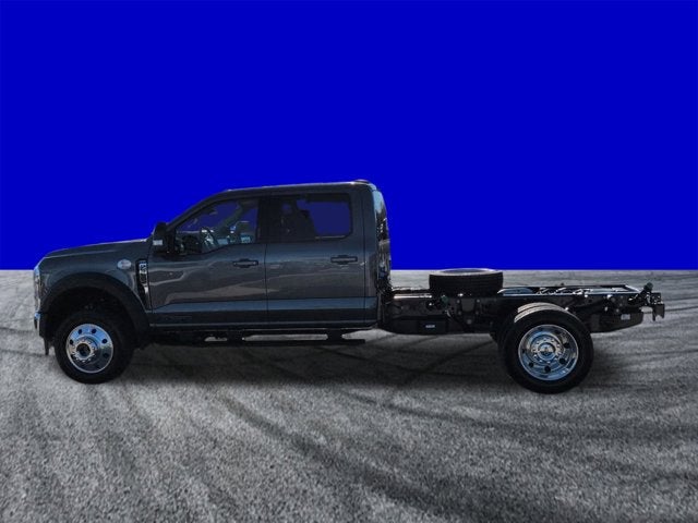 2026 Ford Super Duty F-550 DRW LARIAT