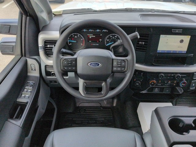 2026 Ford Super Duty F-550 DRW XL